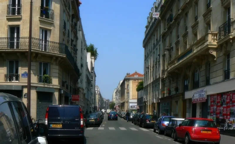Angle rue Saint-Maur et rue Camille Desmoulins
