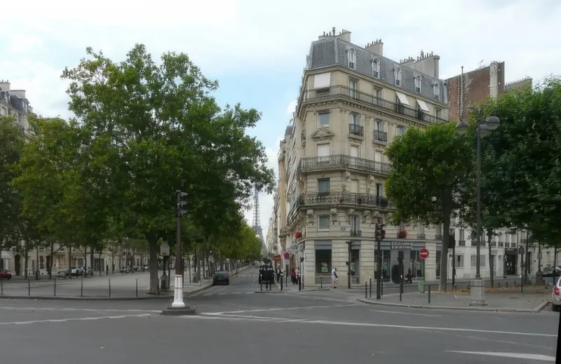 Avenue de Saxe et avenue de Breteuil
