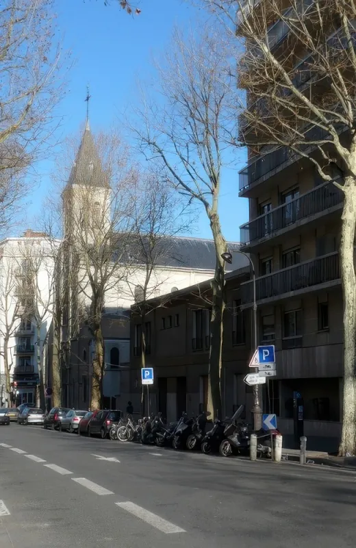 Avenue Simon Bolivar