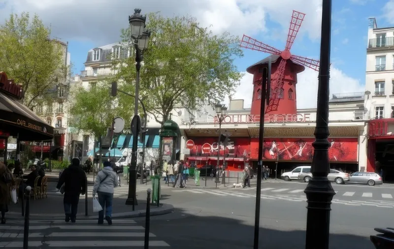 Le Moulin Rouge