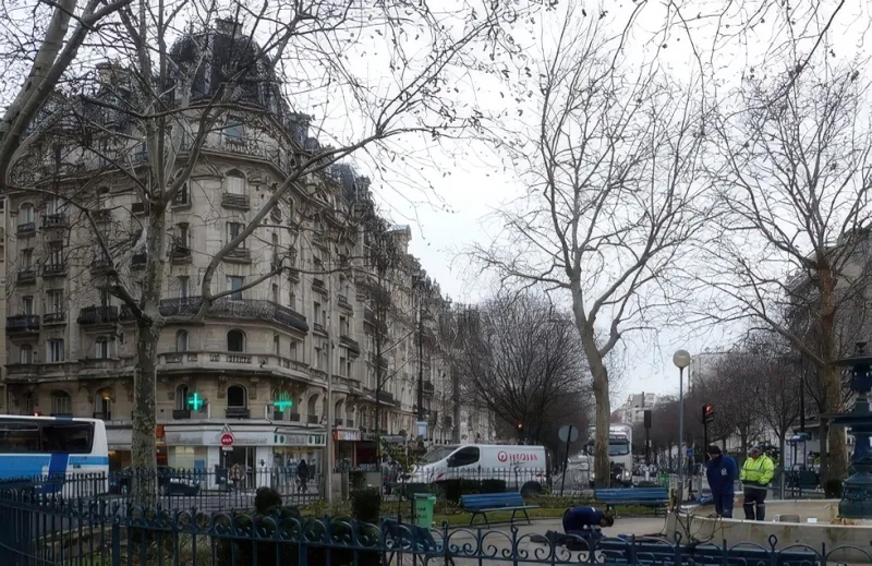 Square Courteline