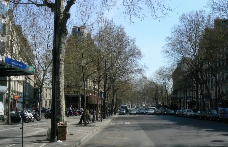 Boulevard Saint-Martin et rue de Bondy