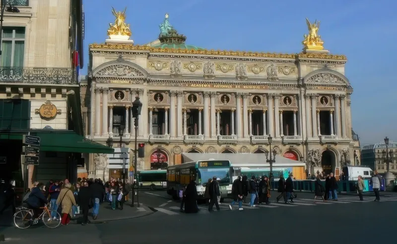 Café de la Paix depuis la place de l'Opéra