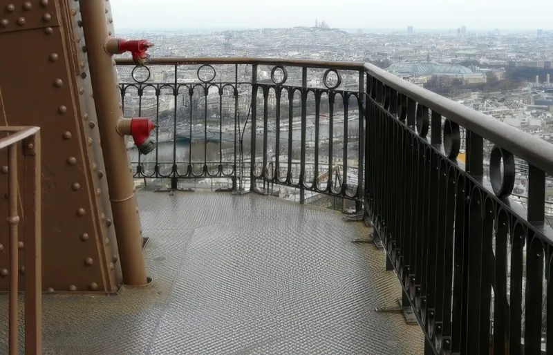 Canon de la tour Eiffel