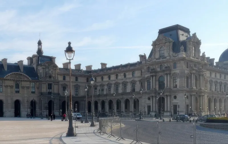 Cour du Carrousel du Louvre