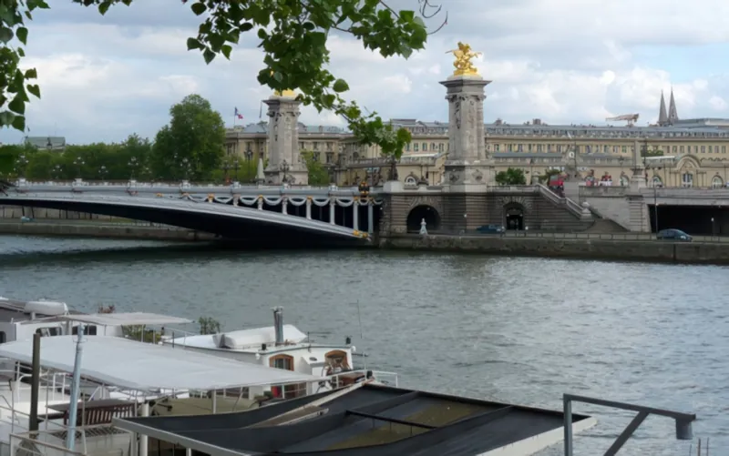 Gare des Invalides