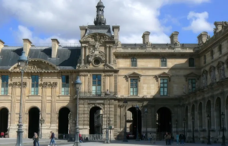 Le Louvre