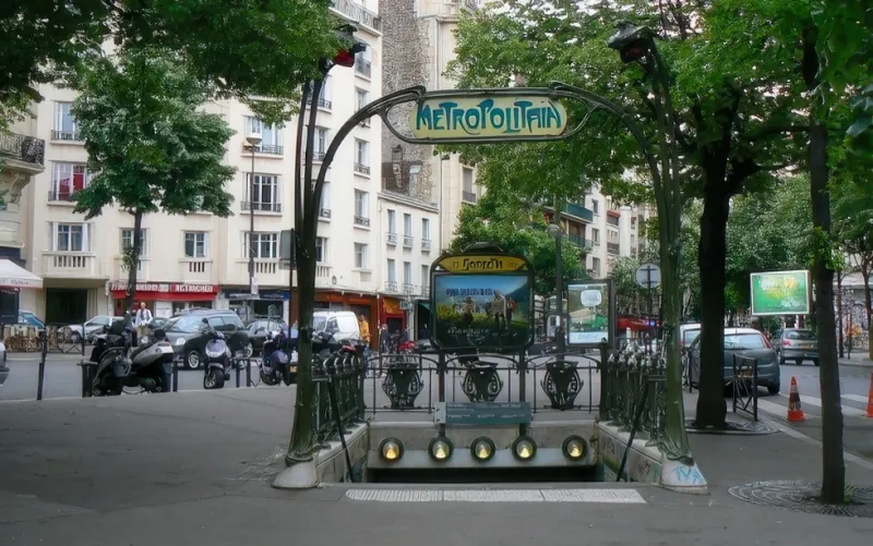 Métro Martin Nadaud