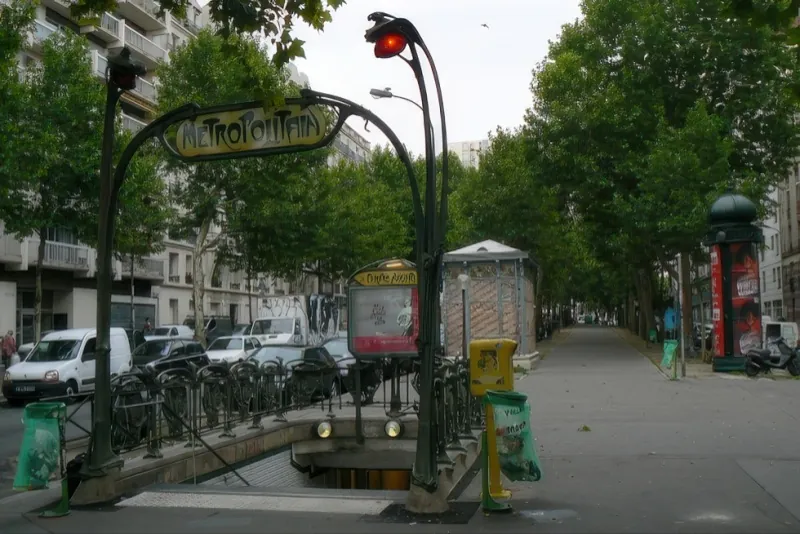 Métro Philippe Auguste