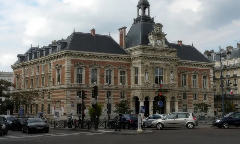 Place Armand Carrel et avenue de Laumière