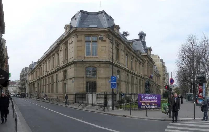 Rue de la Pompe