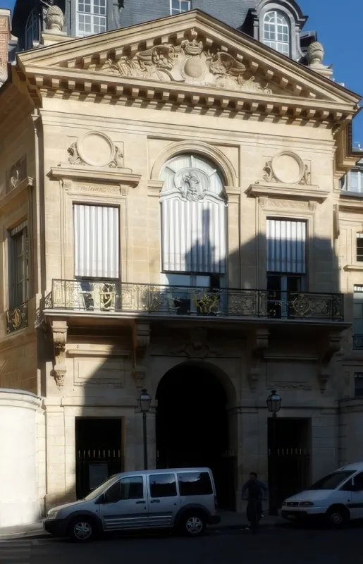 Rue de Valois