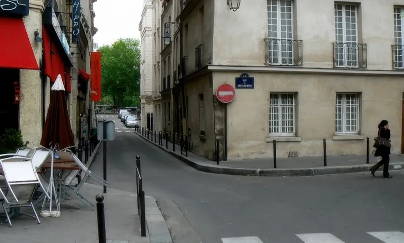 Rue des Trois Portes