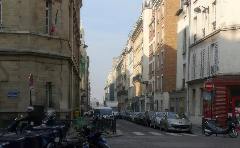 Rue Dulong