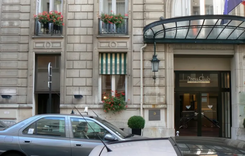 Rue Jean Goujon