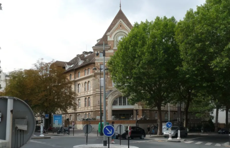 Rue Manin