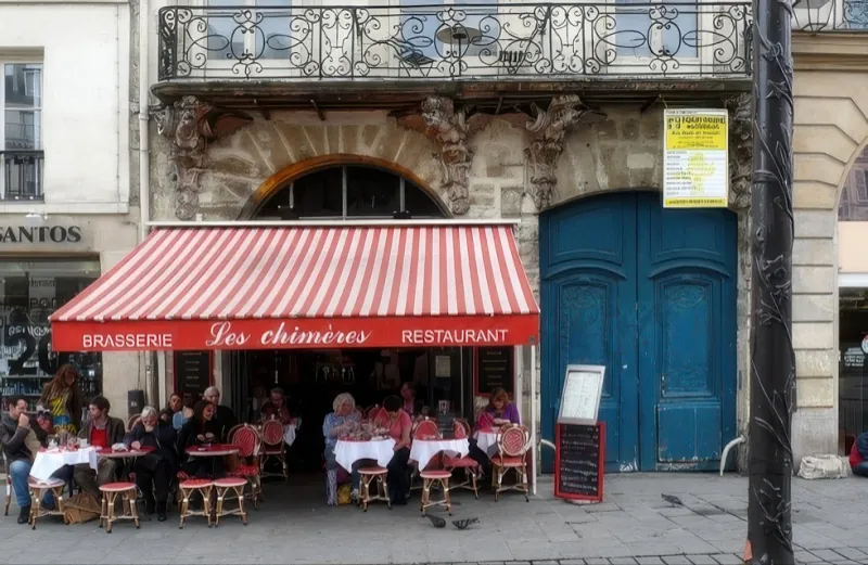 Rue Saint-Antoine