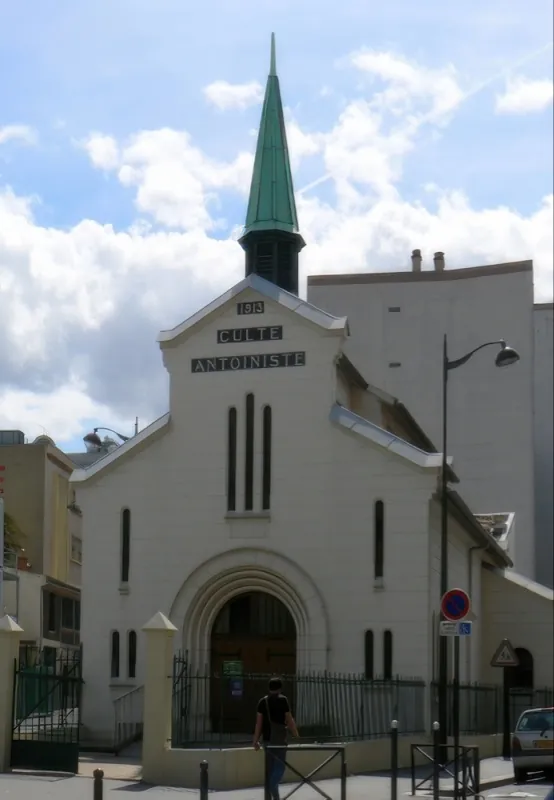 Rue Vergniaud, le temple antoiniste