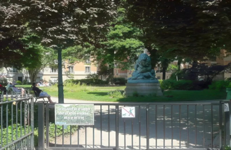 Square Cambronne