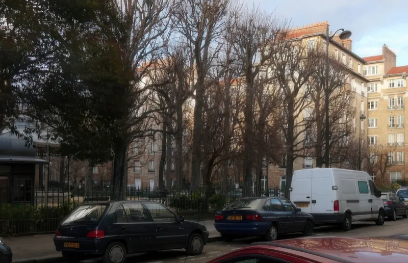 Square Necker