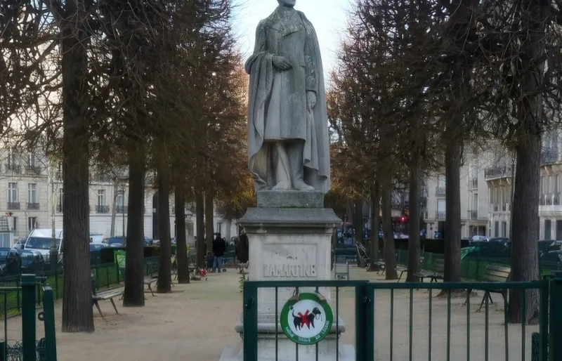 Square Lamartine