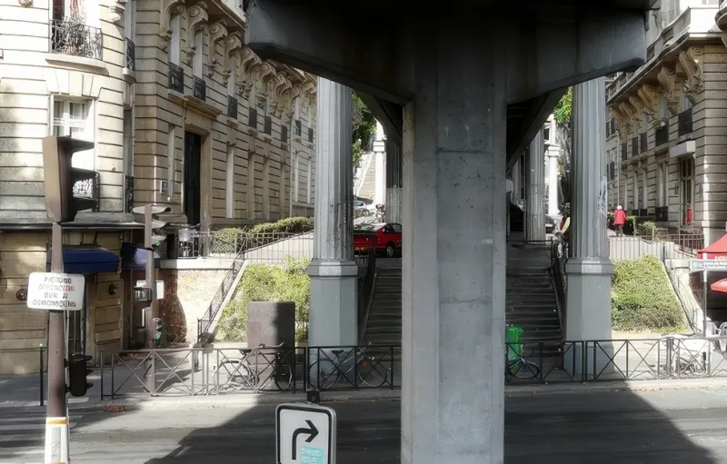 Pont de Bir-Hakeim