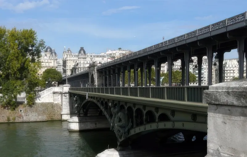 Pont de Bir-Hakeim