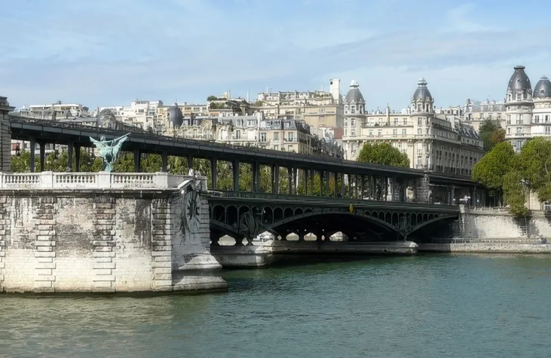Pont de Bir-Hakeim